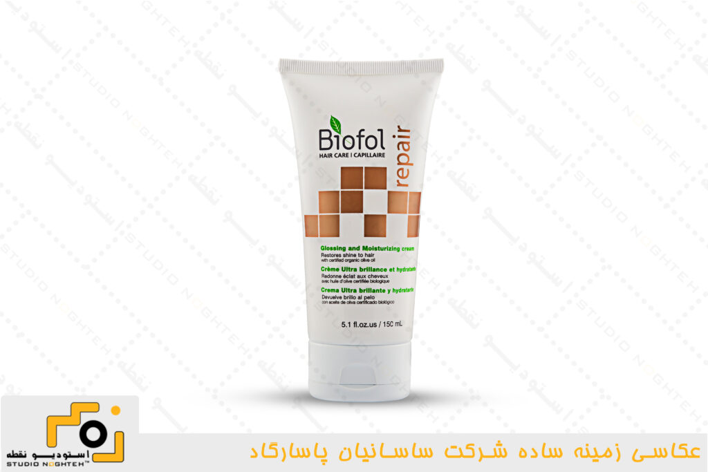 عکاسی صنعتی و زمینه ساده از محصولات آرایشی و بهداشتی ، پوستی