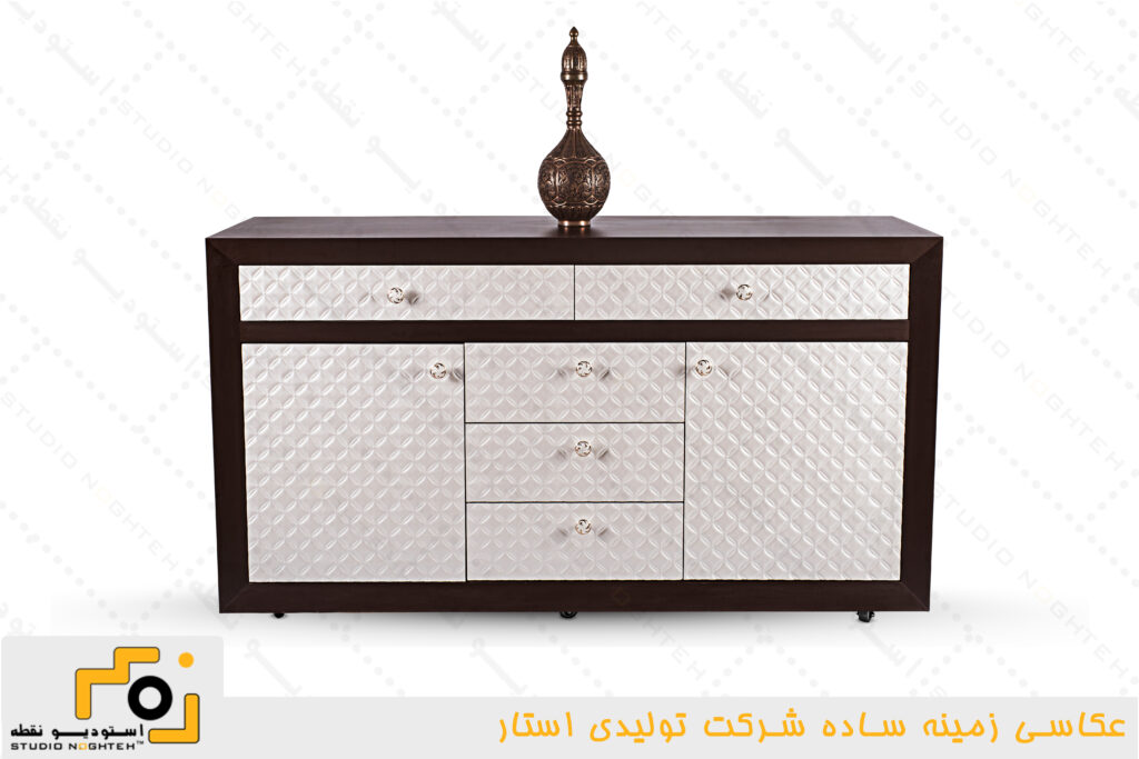عکاسی صنعتی و زمینه ساده از محصولات لوکس چوبی